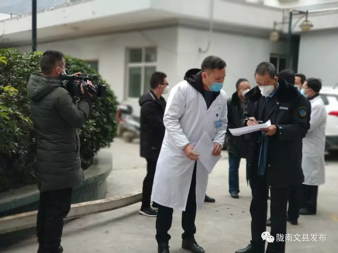 甘肃陇南文县:抗击疫情 向一线"战友"致敬!