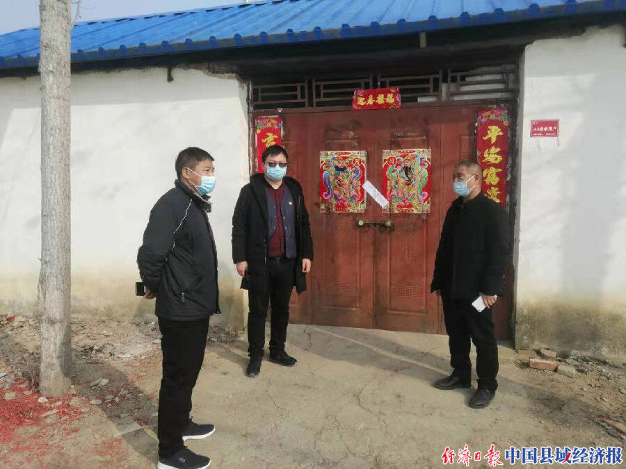河南新野县驻村干部恪尽职守抗疫情