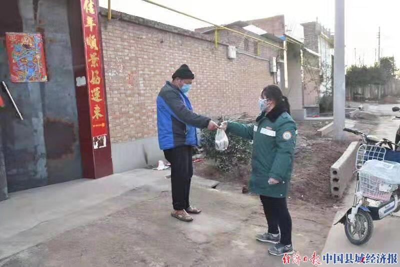 河南武陟圪垱店乡: 战"疫"一线最美女村医