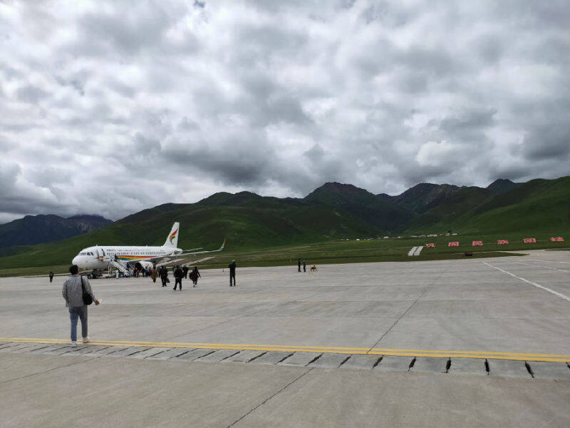 青海机场启动"为首次乘机旅客送温暖保畅通"主题活动