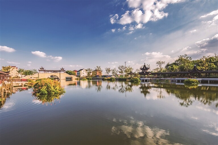 江苏省苏州市吴江区位于苏,浙,沪两省一市的地理交界处,域内河道纵横