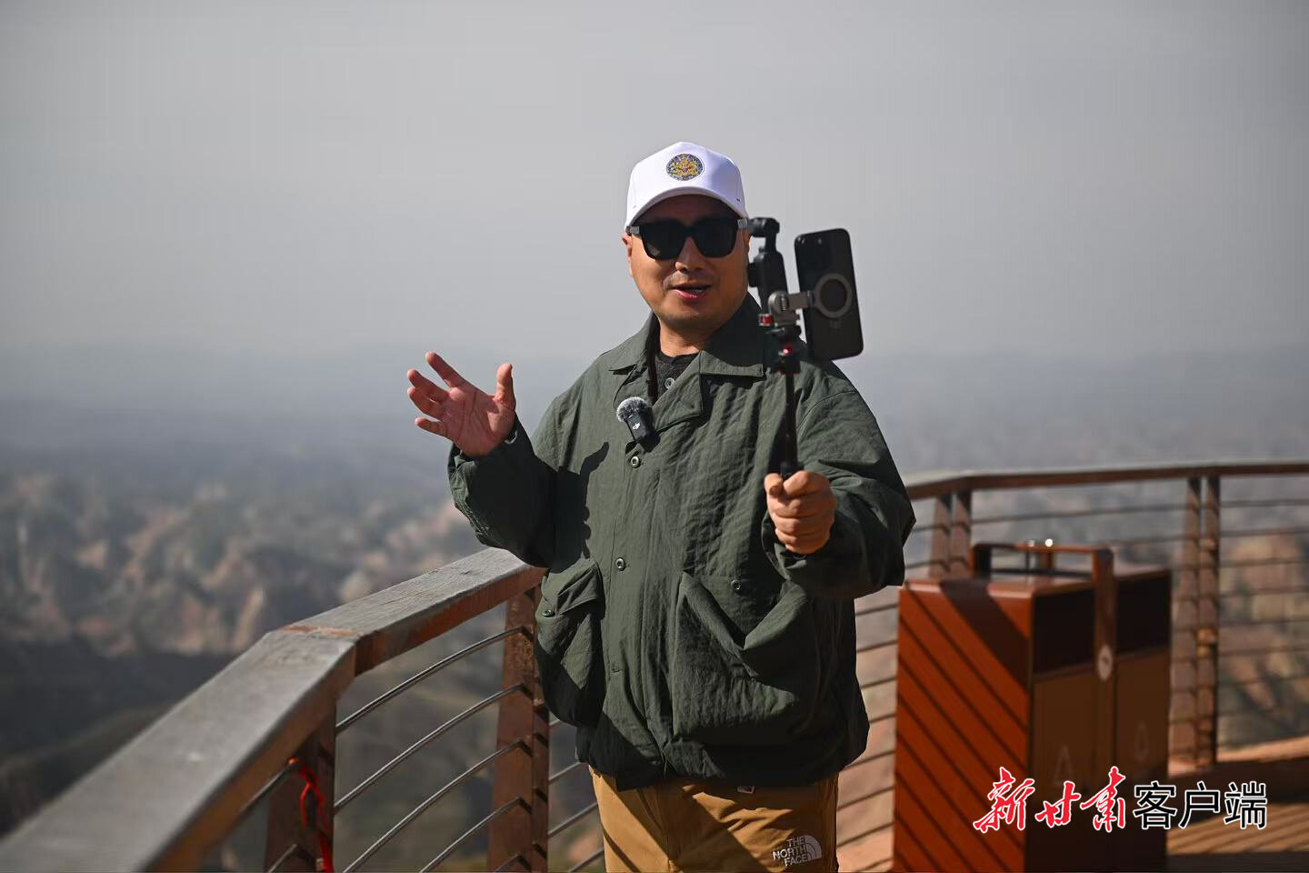 采访团成员现场直播推荐兰州。 采访团成员现场直播推荐兰州。