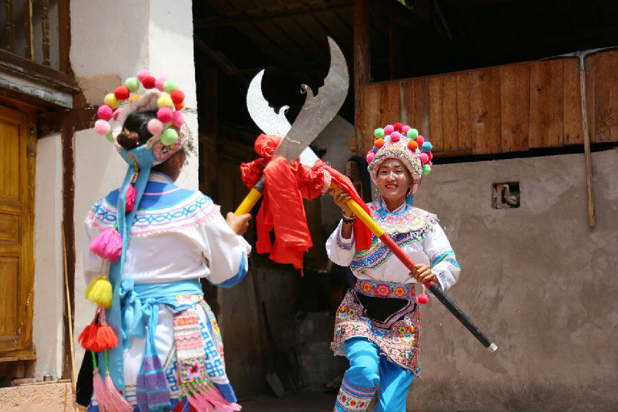 一名年轻彝族"刀王"的坚守与传承