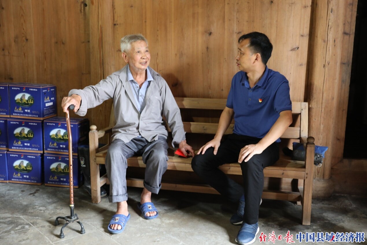 武夷山市委常委,市纪委书记,市监委主任叶强带队走访慰问革命老区坑口