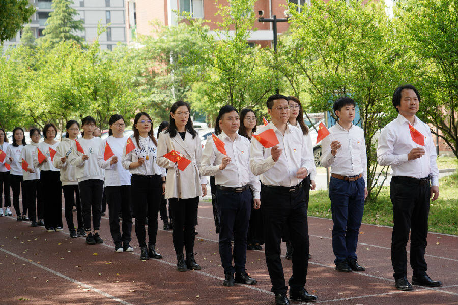 杭州市余杭区中泰小学奏响党史学习教育大乐章中国县域经济报