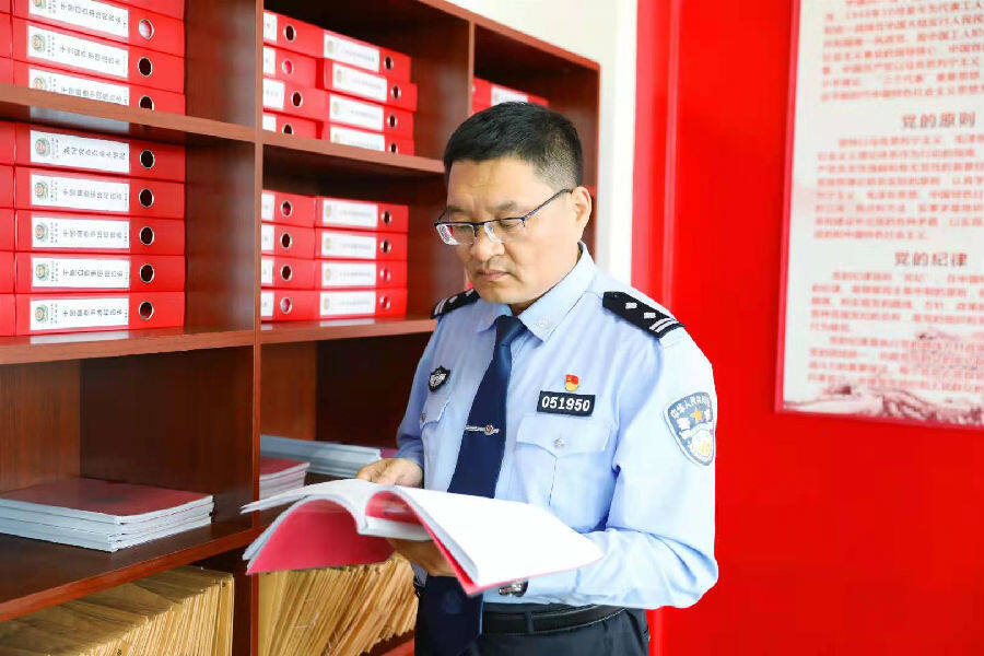 从警26年 郭显军初心如磐|中国县域经济报