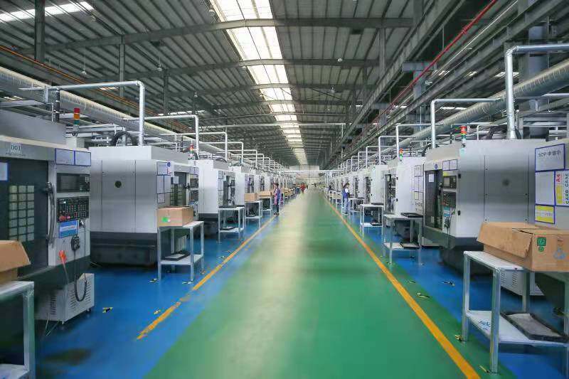 江苏弘正扬瑞新材料有限公司新建成的生产车间(卢春桃 摄)