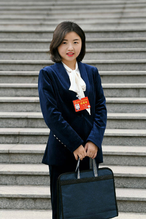 四川省人大代表邓小燕期盼青剑阆高速公路在十四五期开工