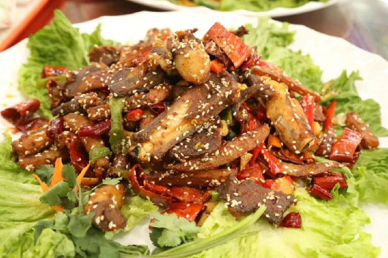 新疆阿瓦提县发展夜间经济增添消费活力