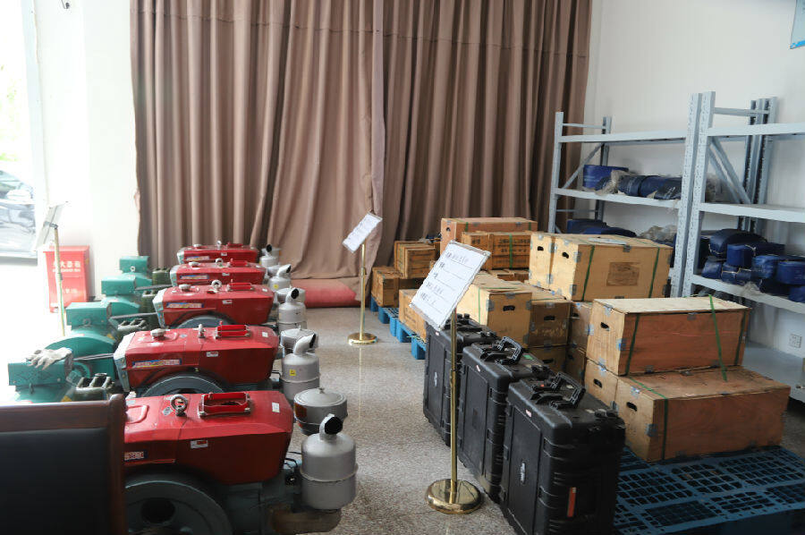 救灾物资仓库 (詹悦琳 摄)