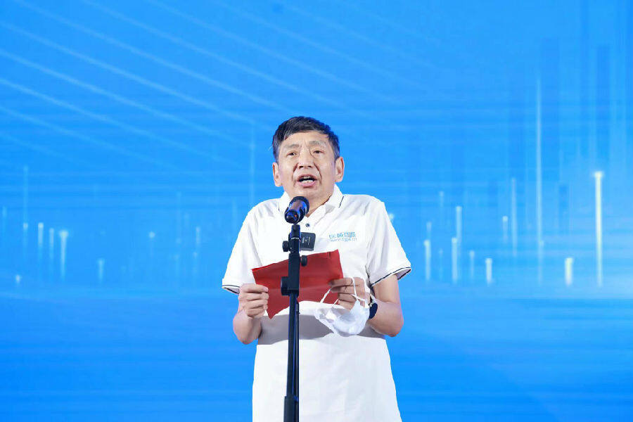 河南医疗器械商会会长,驼人集团创始人总裁王国胜发言(崔纪艳 摄)