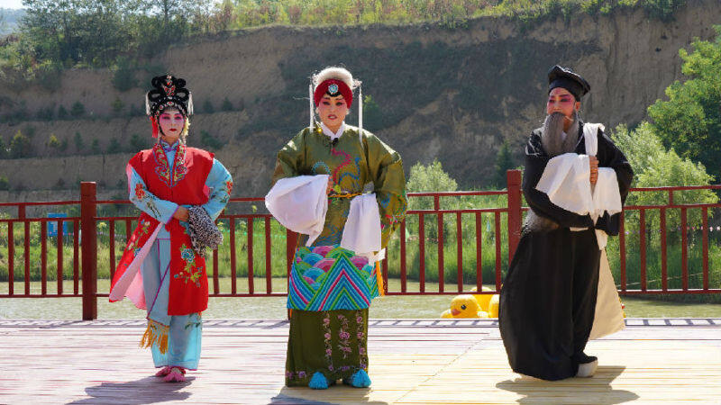 图为秦腔《探窑》选段(杨红娟 摄)