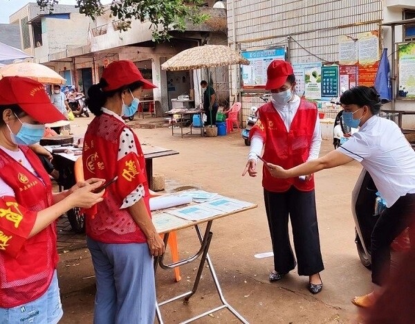 海南临高东英镇:以"决战"姿态打赢疫情防控攻坚战_县域经济网