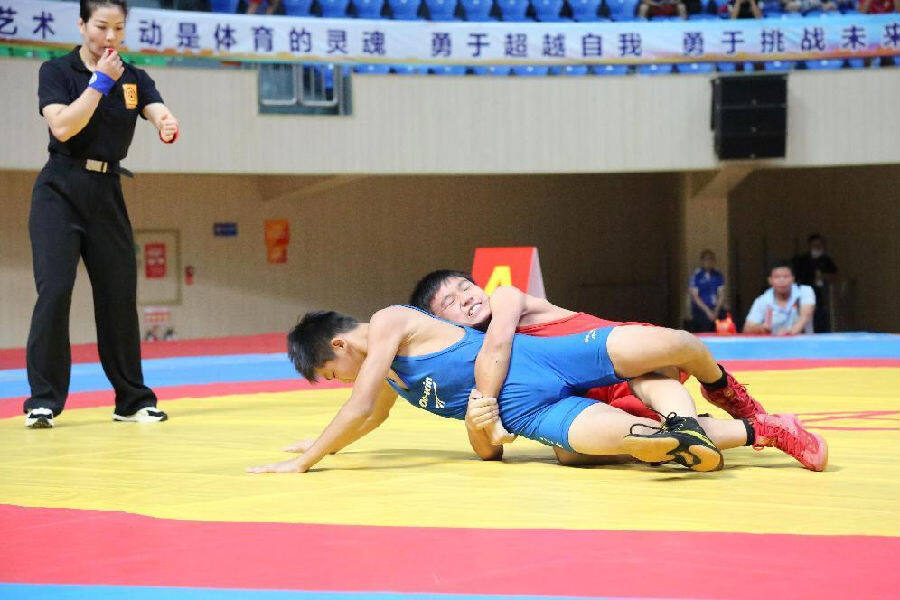 2022年广西青少年摔跤锦标赛在贵港点燃战火