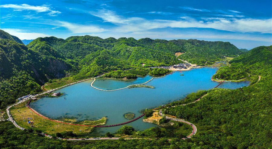 月坝近月湖(赵辉 摄)