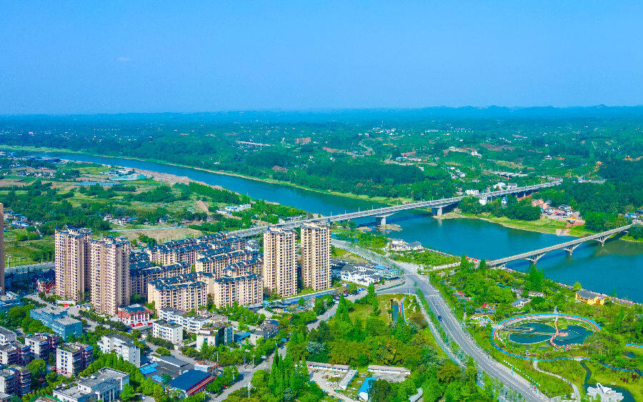 青神县良好的生态本底(卿萱 摄)