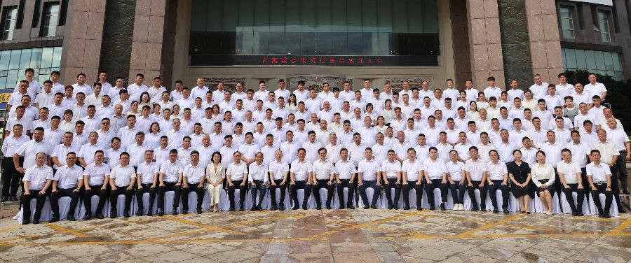 图为协会成员合影（李文艺 摄）