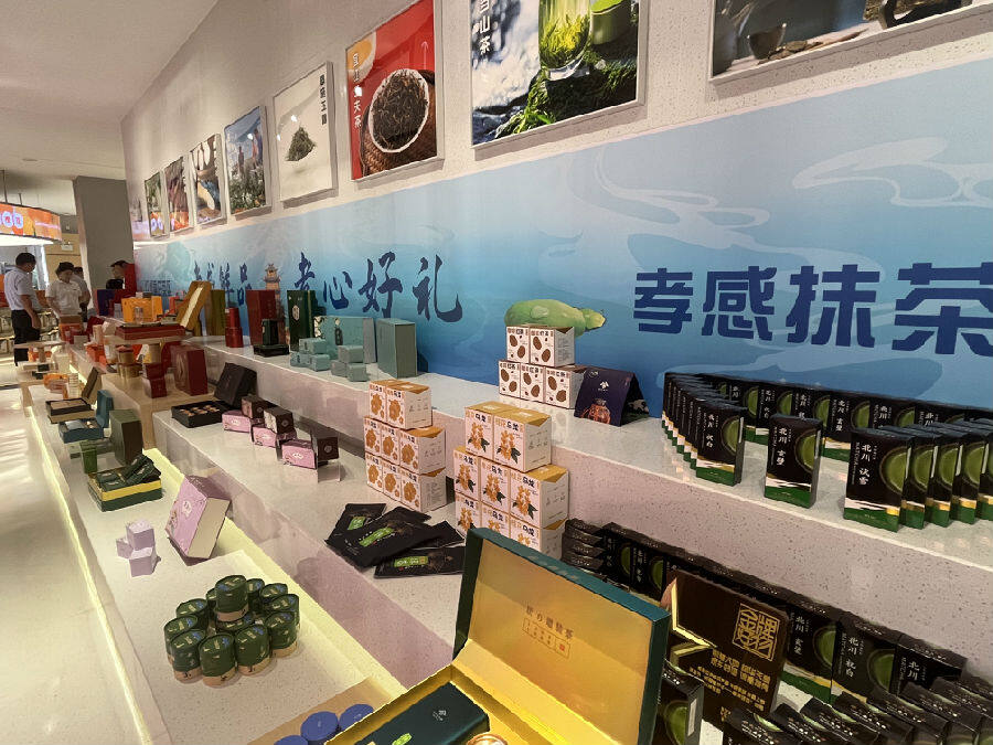 大悟茶叶现场展示（易荣波 摄）