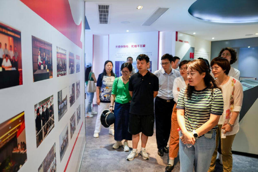 天蓬集团有限公司数字化展厅一角（柴慧芬 摄）