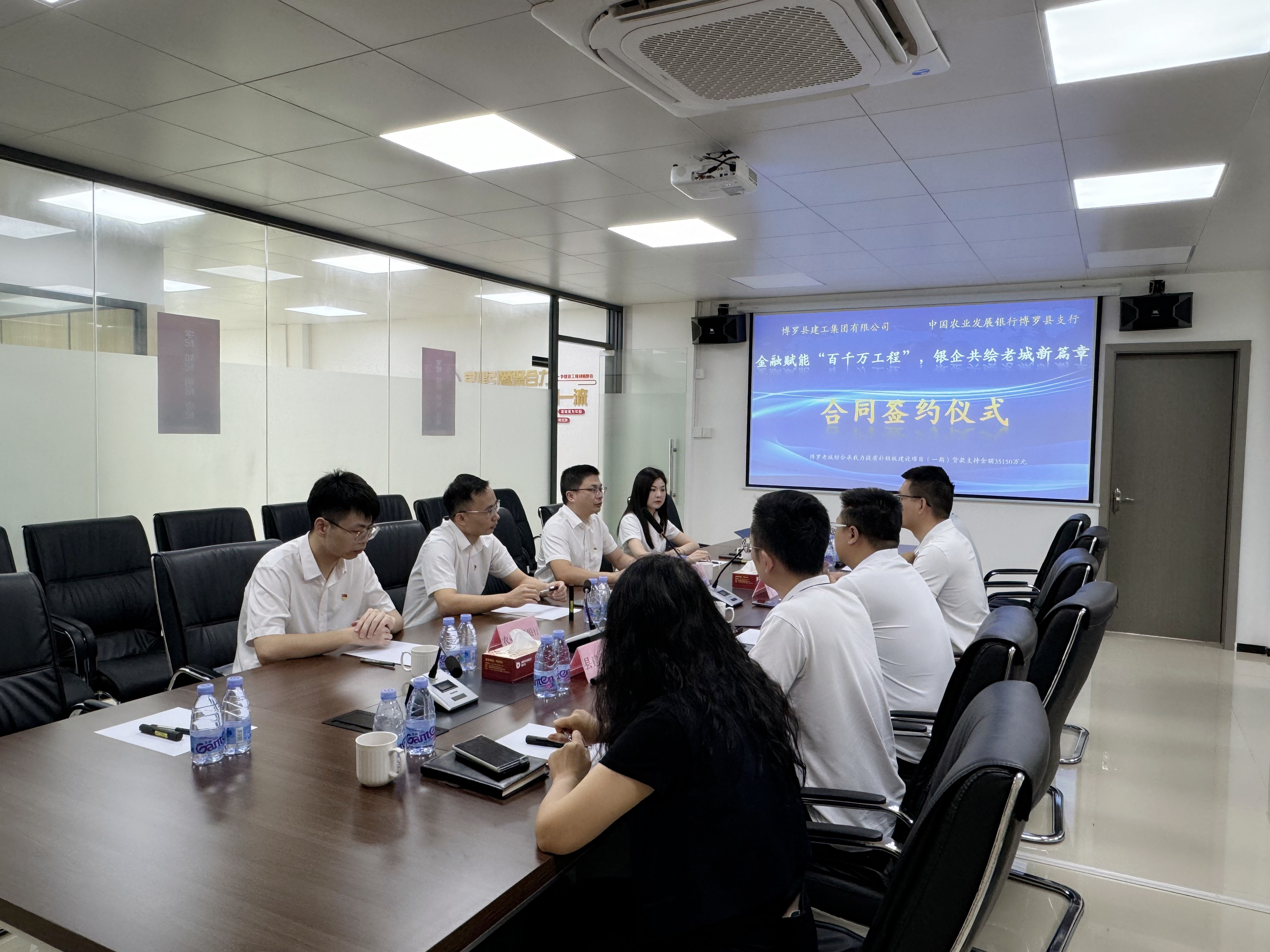 签约仪式现场（江莉 摄）