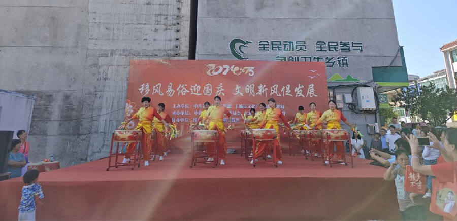  活动现场（周珮 摄）