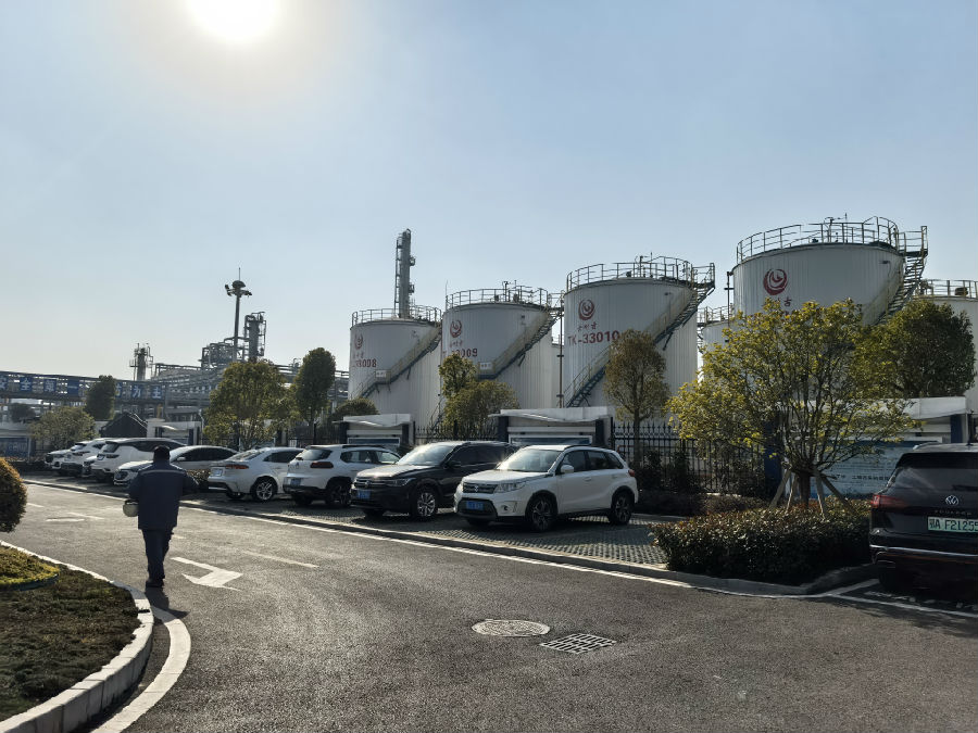 湖北安耐吉环保科技有限公司生产基地(余惠玲 摄) 湖北安耐吉环保科技有限公司生产基地(余惠玲 摄)