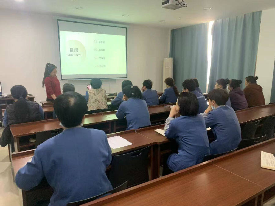 社会福利中心养老院开展护理员培训（孙美琪 摄）