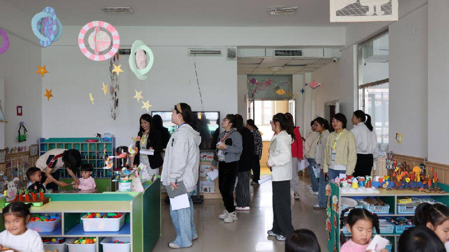 开鲁县幼儿园教育集团各成员校开展体验式教研活动（秦英 摄）