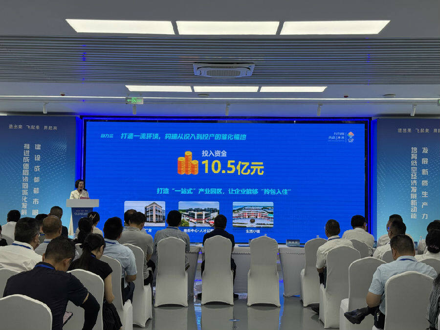 活动现场（戚原  摄）