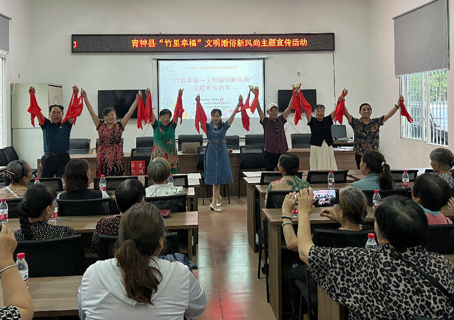 表演现场（云霞 摄）