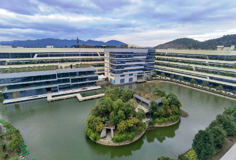 浙江高澳卫浴有限公司景区化厂区一景 （周志鹏 摄）