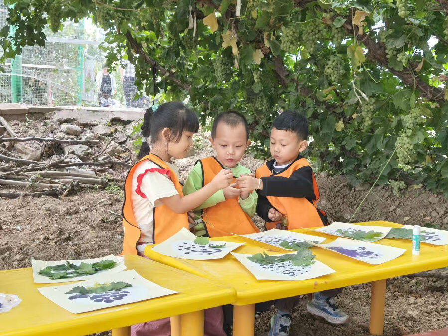 活动现场（余劲草 摄）