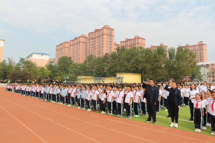 活动现场(吴庆海 摄) 活动现场(吴庆海 摄)