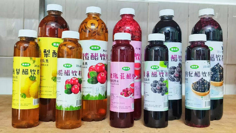 广西醋美熙食品有限公司生产的部分产品。（向国华 摄）