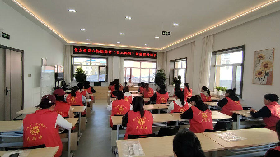 培训会现场(冯缨淇 摄) 培训会现场(冯缨淇 摄)