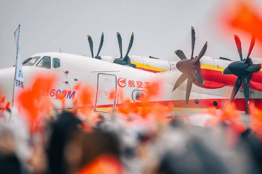 航空器静态展(黎威晗 摄) 航空器静态展(黎威晗 摄)