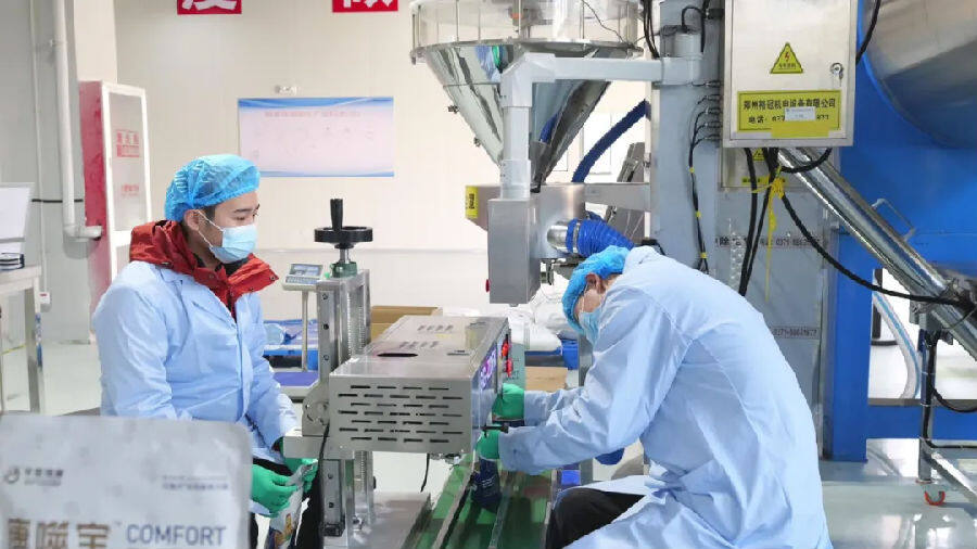 公司车间(张露伟 摄)  公司车间(张露伟 摄)