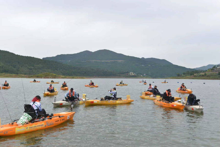 第十四届中国升钟湖国际钓鱼大赛现场（高林阳 摄）