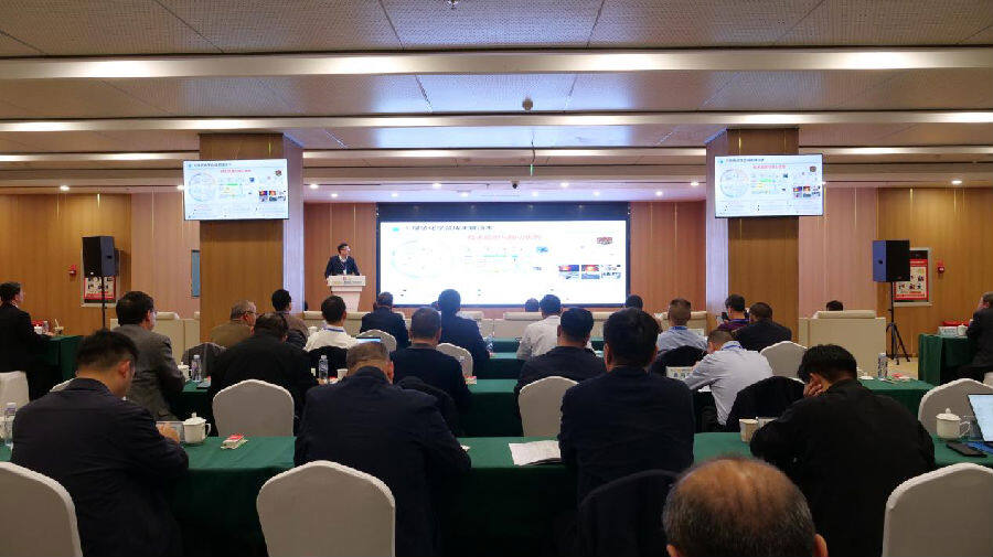 2025“汇聚新质动能 赋能水润沙雅”水利新质生产力与新时代乡村振兴研讨会在沙雅县举行。(张鸿 摄) 2025“汇聚新质动能 赋能水润沙雅”水利新质生产力与新时代乡村振兴研讨会在沙雅县举行。(张鸿 摄)